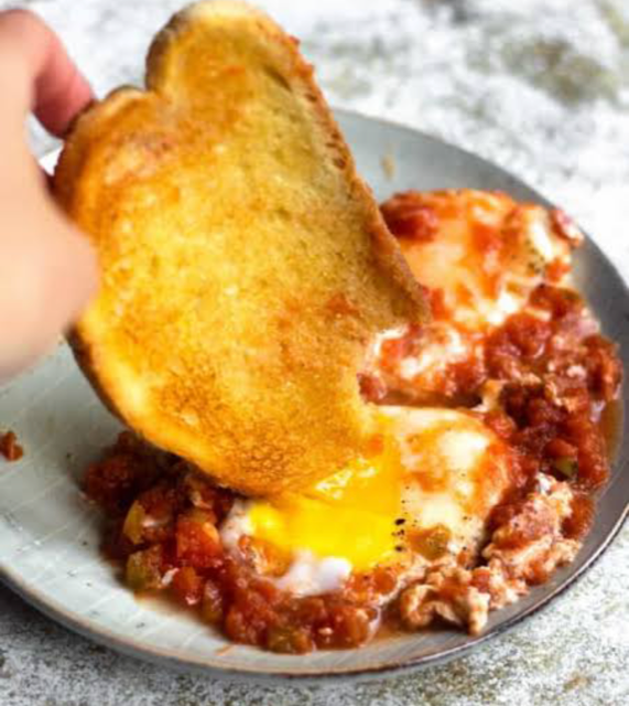 Toasted Bread + fried Eggs